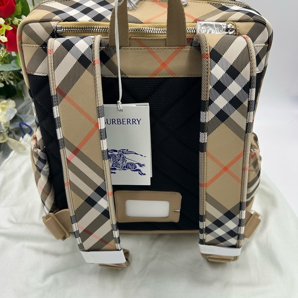 Unisex Burberry vintage check backpack NWT made in Italy main image 7
